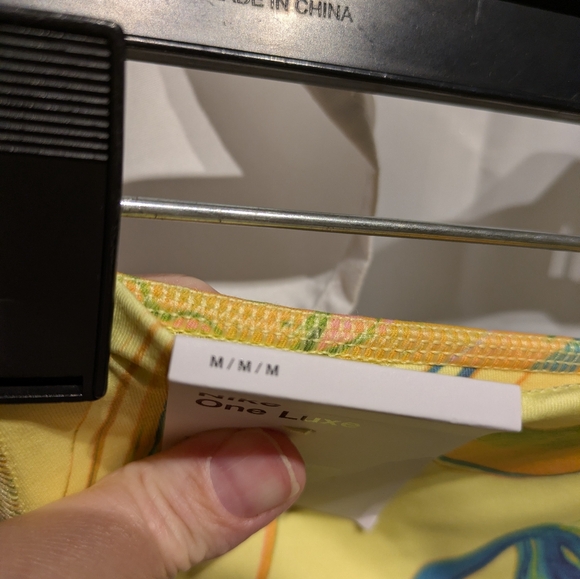 B5 Nike 7/8 Leggings Tight Fit Mid Rise Sz Medium NWT - Picture 4 of 11